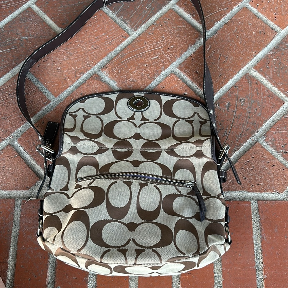 ➰Coach Brown Signature Shoulder Bag. Like new condition. Vintage. - Picture 5 of 15